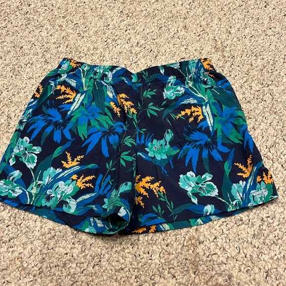 Columbia Women's Sandy River II Floral Printed Shorts Sz Small - Picture 1 of 6